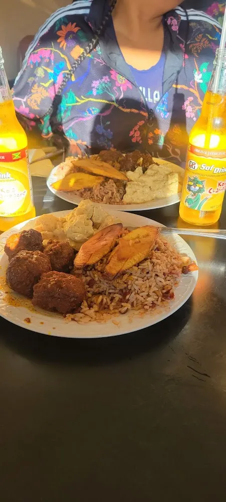 Beef Meatballs Combo Plate Front Beef Plate Rear